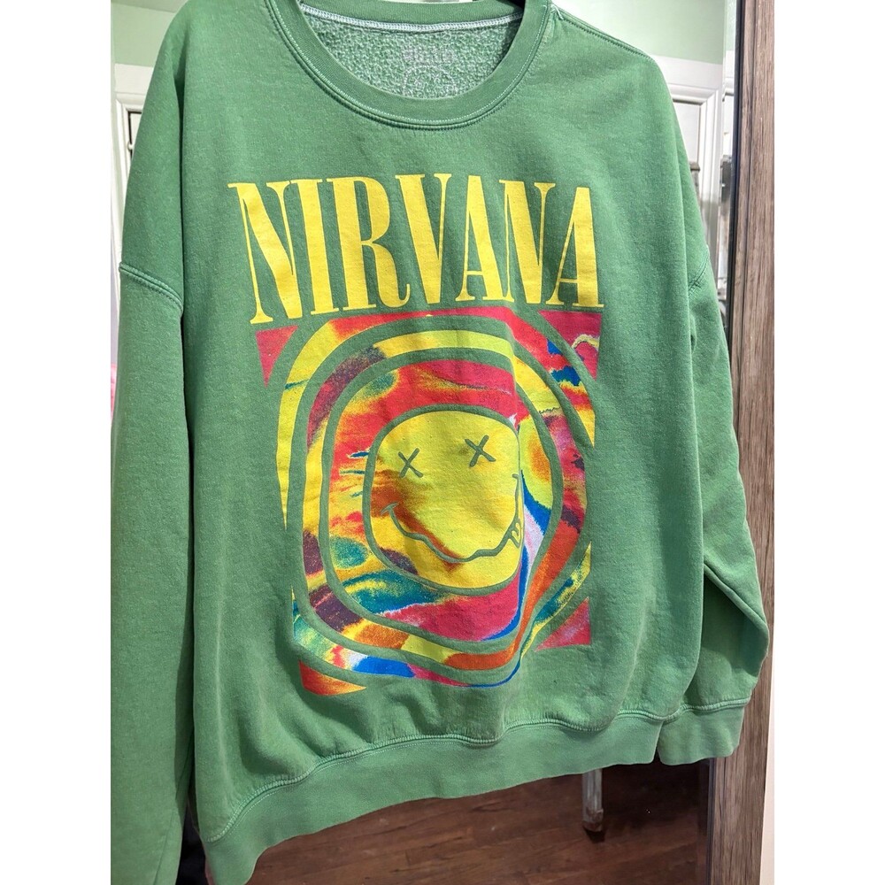Urban outfitters nirvana green crew neck sweatshirt size s/m small medium